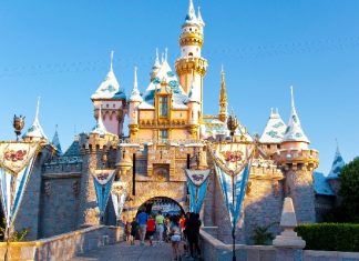 Khám phá top 7 công viên giải trí nổi tiếng hàng đầu trong tour du lịch Mỹ Khám phá top 7 công viên giải trí nổi tiếng hàng đầu trong tour du lịch Mỹ